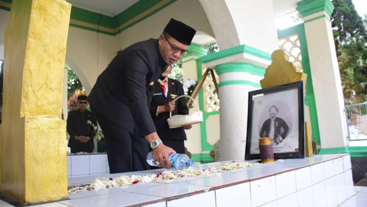 Sambut Hari Jadi ke-383, Forkopimda Kabupaten Bandung Ziarah ke Makam Mantan Bupati Bandung