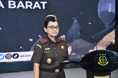 16 PEJABAT ESELON 3 DILANTIK KEJATI JABAR,SAAT PELANTIKAN DAN SERAH TERIMA JABATAN.