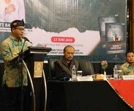 Hilangkan Kesenjangan, Bupati Bandung Segera Gelontorkan Rp 100 Juta per RW di Tiap Kelurahan